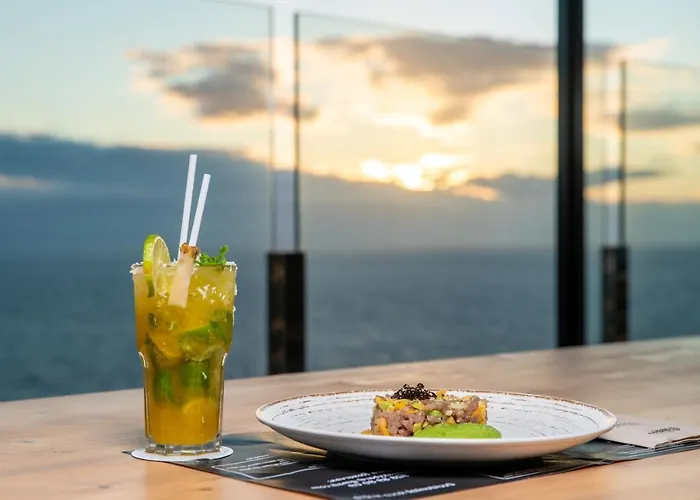 Occidental Roca Negra - Adults Only