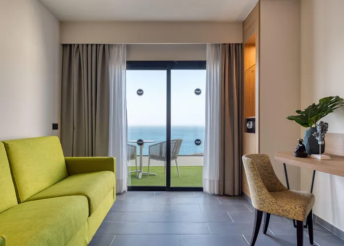 Occidental Roca Negra - Adults Only