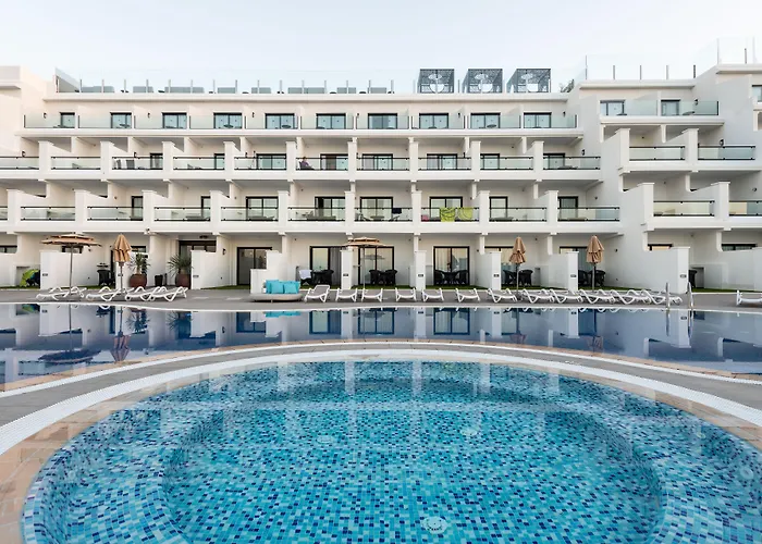 Occidental Roca Negra - Adults Only